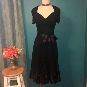 Coast black dress Size Small.